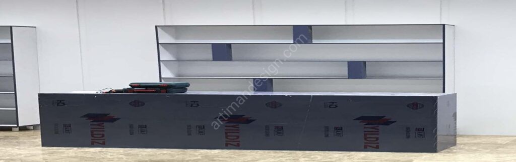 ویترین بوتیک فلکه صادقیه